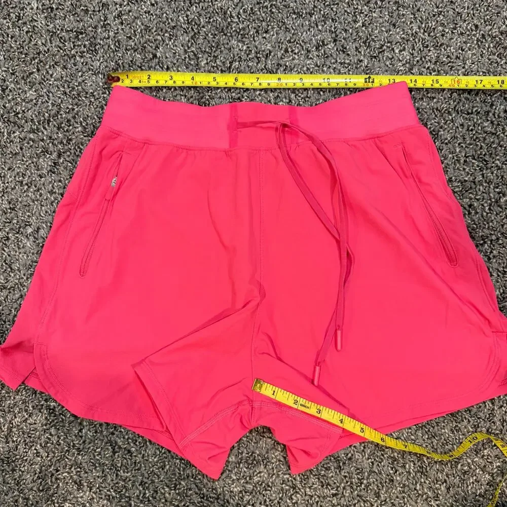 Lululemon license to train high rise short 4